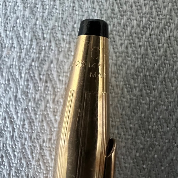 Classic Century Gold Filled Cross Pen & Sleeve - Picture 5 of 6